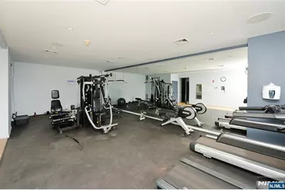 1055 River Road 310 #310, Edgewater, NJ 07020 - Photo 31