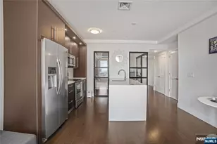 6401 Park Ave 401, West New York, NJ 07093 - Photo 9