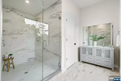 240 Columbia Avenue, Fort Lee, NJ 07024 - Photo 11