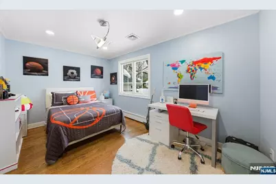 461 Arthur Terrace, Paramus, NJ 07652 - Photo 25