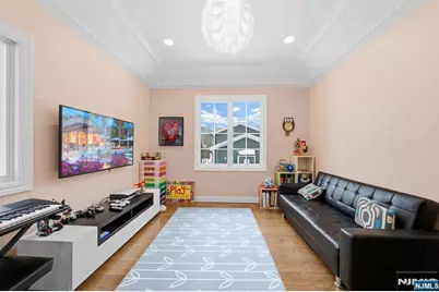 461 Arthur Terrace, Paramus, NJ 07652 - Photo 33