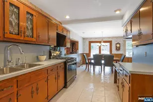 52 Deer Trail Rd, Hillsdale, NJ 07642 - Photo 19