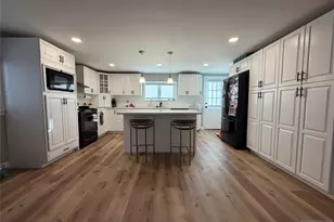 200 Forest Ave, Lyndhurst Township, NJ 07071 - Photo 3