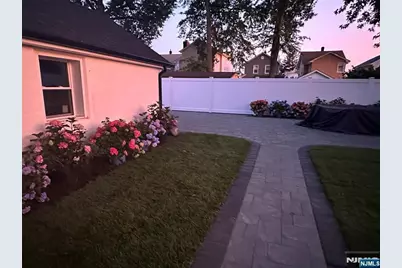 200 Forest Avenue, Lyndhurst Township, NJ 07071 - Photo 17