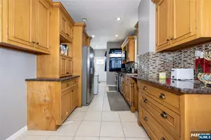 32 Newfield St, East Orange, NJ 07017 - Photo 5