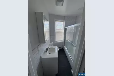 634 River Drive 2 #2, Garfield, NJ 07026 - Photo 7