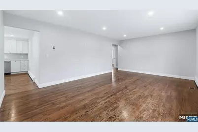 75 Colgate Avenue 1 #1, Paramus, NJ 07652 - Photo 3
