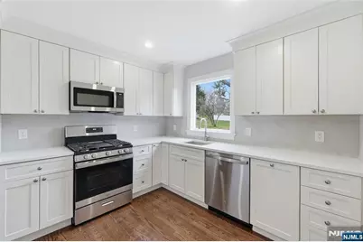 75 Colgate Avenue 1 #1, Paramus, NJ 07652 - Photo 7