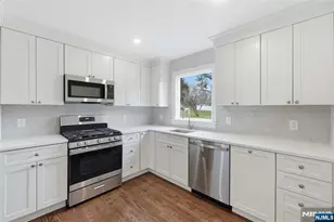 75 Colgate Ave 1, Paramus, NJ 07652 - Photo 7