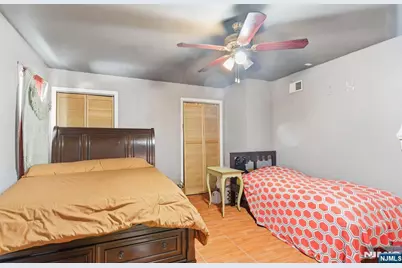 135 Dixon Avenue, Paterson, NJ 07501 - Photo 11