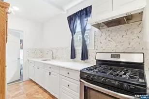 135 Dixon Ave, Paterson, NJ 07501 - Photo 15