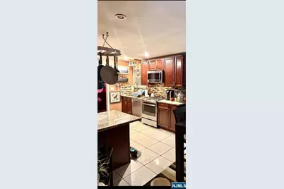 53 Donor Avenue, Elmwood Park, NJ 07407 - Photo 3