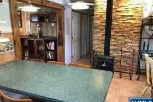 17 Malden Ct 2, Bergenfield, NJ 07621 - Photo 9