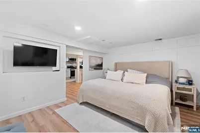 33-35 Mapes Avenue, Newark, NJ 07112 - Photo 15