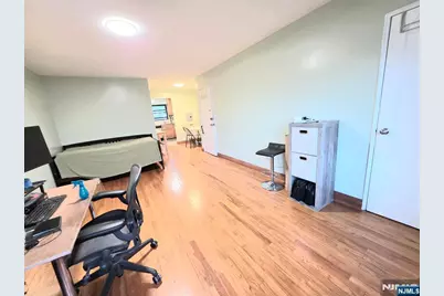 2163B N Central Road B #B, Fort Lee, NJ 07024 - Photo 3