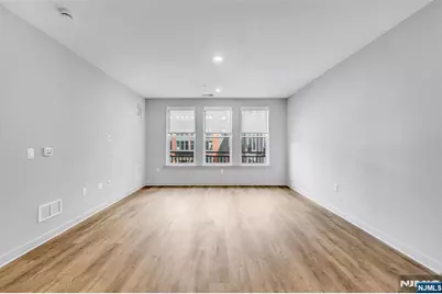 51 Okner Parkway 2013 #2013, Livingston, NJ 07039 - Photo 9