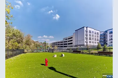 51 Okner Parkway 2013 #2013, Livingston, NJ 07039 - Photo 29