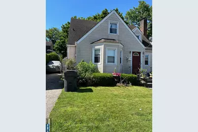 40 Hickory Avenue House #House, Bergenfield, NJ 07621 - Photo 1