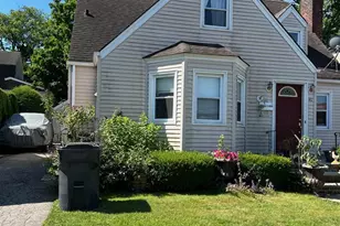 40 Hickory Ave House, Bergenfield, NJ 07621 - Photo 1