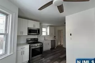 40 Hickory Ave, Bergenfield, NJ 07621 - Photo 3