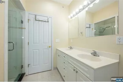 604 Avenue A 104 #104, Bayonne, NJ 07002 - Photo 19
