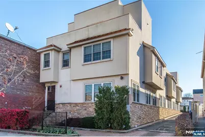 604 Avenue A 104 #104, Bayonne, NJ 07002 - Photo 1