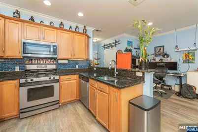 604 Avenue A 104 #104, Bayonne, NJ 07002 - Photo 5