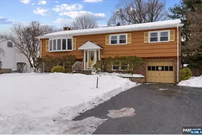 230 Orchard Drive, Mahwah, NJ 07430 - Photo 3
