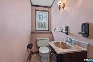 230 Orchard Dr, Mahwah, NJ 07430 - Photo 29