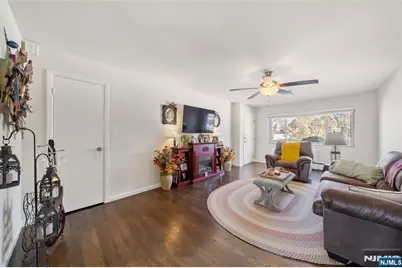 1323 Anderson Avenue 15 #15, Fort Lee, NJ 07024 - Photo 3