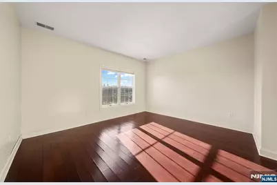 2404 Windsor Park Court 404 #404, Englewood, NJ 07631 - Photo 7