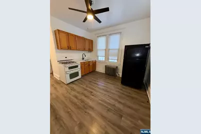 238 Columbus Place 2nd Fl #2ND FL, Cliffside Park, NJ 07010 - Photo 13