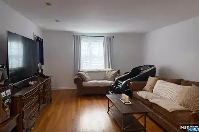 296 Esplanade 27 #27, Hackensack, NJ 07601 - Photo 3