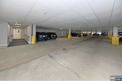 175 Rochelle Avenue 301 #301, Rochelle Park Township, NJ 07662 - Photo 23