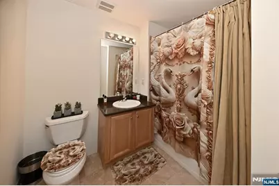 175 Rochelle Avenue 301 #301, Rochelle Park Township, NJ 07662 - Photo 11