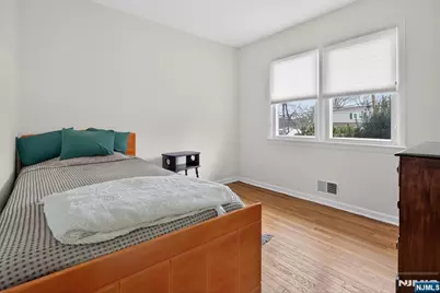 106 Walnut Street, Oakland, NJ 07436 - Photo 17