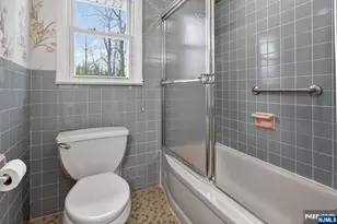 106 Walnut St, Oakland, NJ 07436 - Photo 13