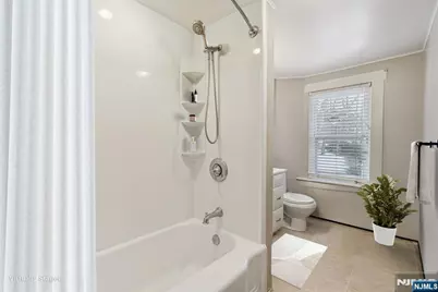 373 Crescent Avenue, Allendale, NJ 07401 - Photo 11