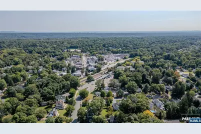 373 Crescent Avenue, Allendale, NJ 07401 - Photo 19