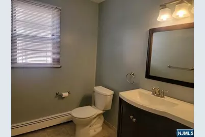 156 Chestnut Street B - 2nd Fl #B - 2nd fl, Rutherford, NJ 07070 - Photo 19