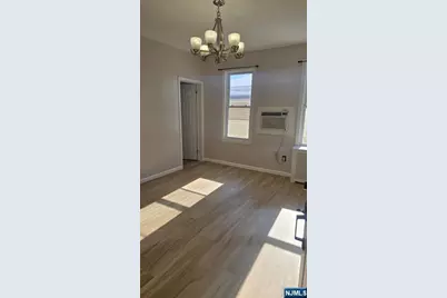 328 Westminster Place, Lodi, NJ 07644 - Photo 5