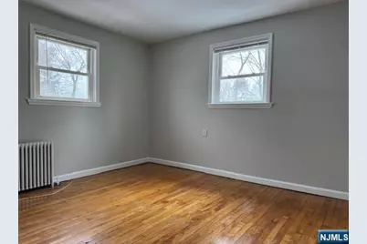 425 New Milford Avenue 2 #2, Dumont, NJ 07628 - Photo 9