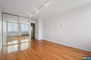 200 Winston Dr 1902, Cliffside Park, NJ 07010 - Photo 13