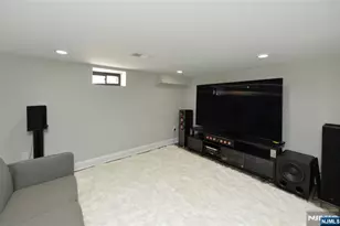 196 Graphic Blvd, Bergenfield, NJ 07621 - Photo 27