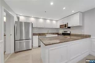 2 Constitution Ct 106, Hoboken, NJ 07030 - Photo 9