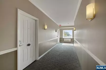 93 Palisade, Cliffside Park, NJ 07010 - Photo 3