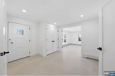 40 Magnolia Avenue, Tenafly, NJ 07670 - Photo 5