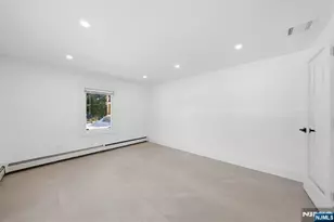 40 Magnolia Ave, Tenafly, NJ 07670 - Photo 9