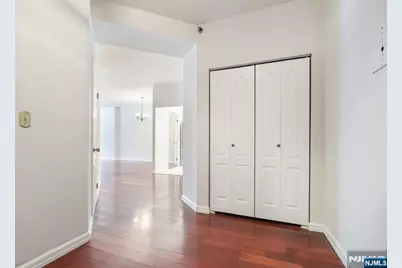 10 Smith Manor Boulevard 107 #107, West Orange Township, NJ 07052 - Photo 5