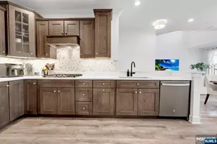 63 Aspen Dr, Cedar Grove, NJ 07009 - Photo 17